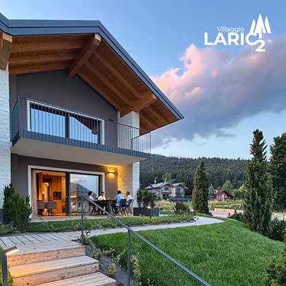 Villa moderna con terrazza, giardino curato e vista sulle montagne Villaggio LARIC 2